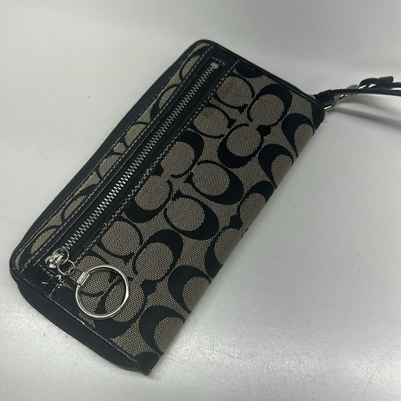 Coach Wristlet Wallet On Strap Monogram Signature Jacquard Zip Black 8" X 4.5" - Picture 4 of 8